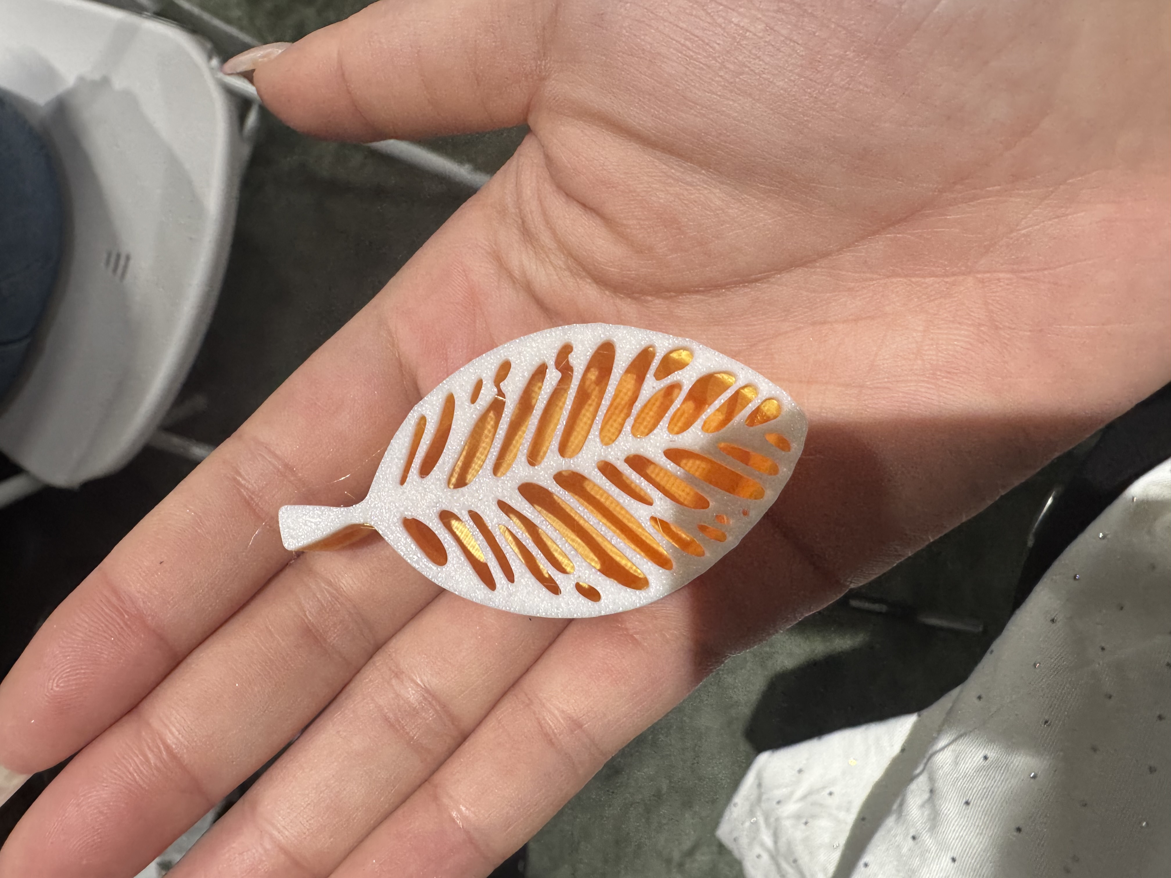 Her Leaf 语音触发器硬件原型正面照片